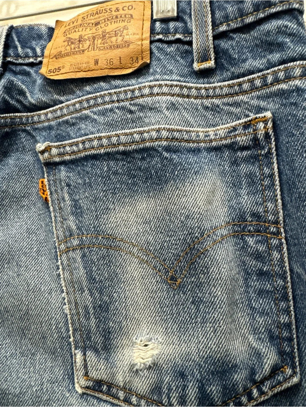Vintage Levi’s Strauss 505 Regular Fit Straight Leg Orange Tag
